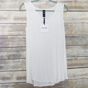 NWT Agnes and Dora Large Tank